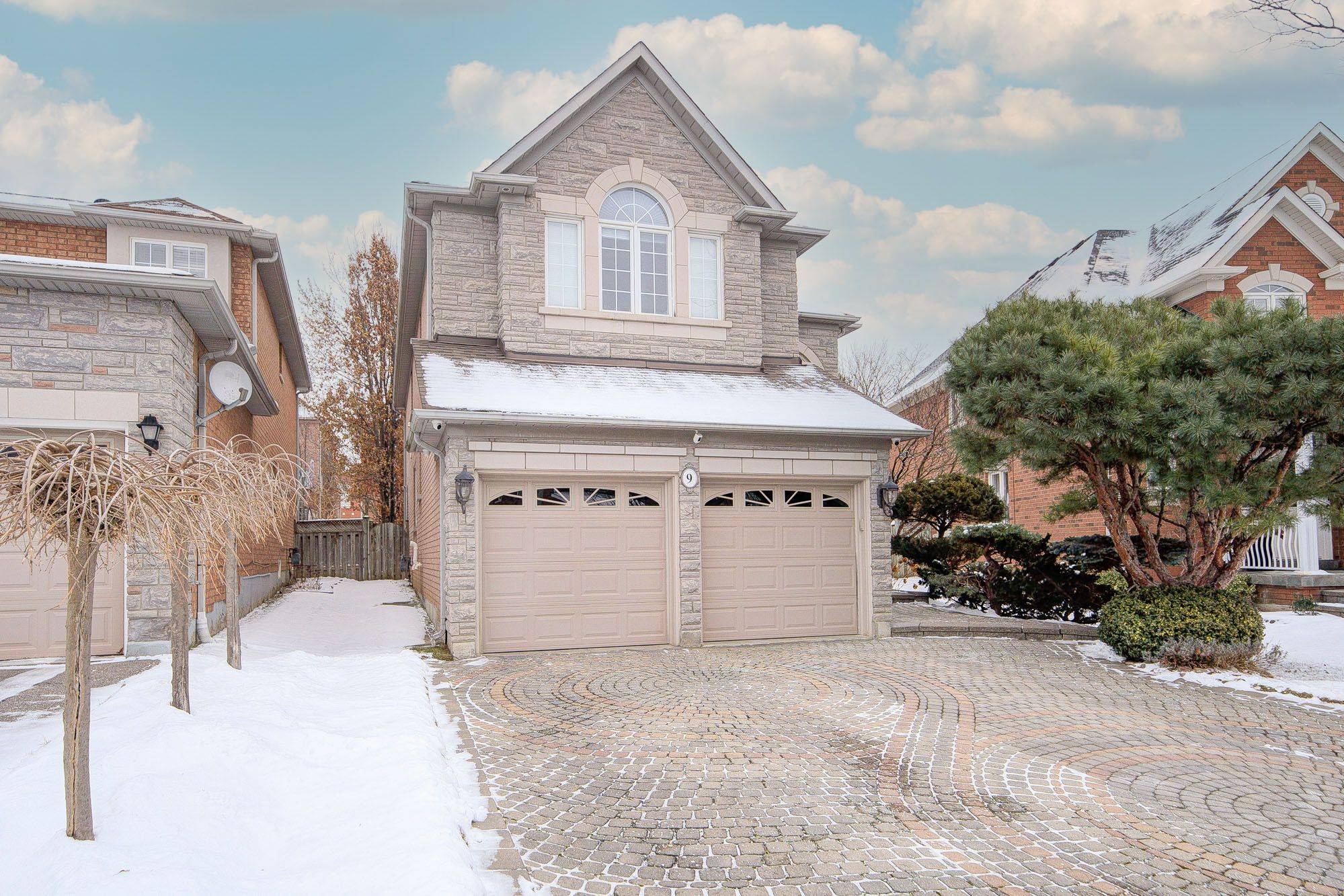 Richmond Hill, ON L4S 1W8,9 Alpine CRES