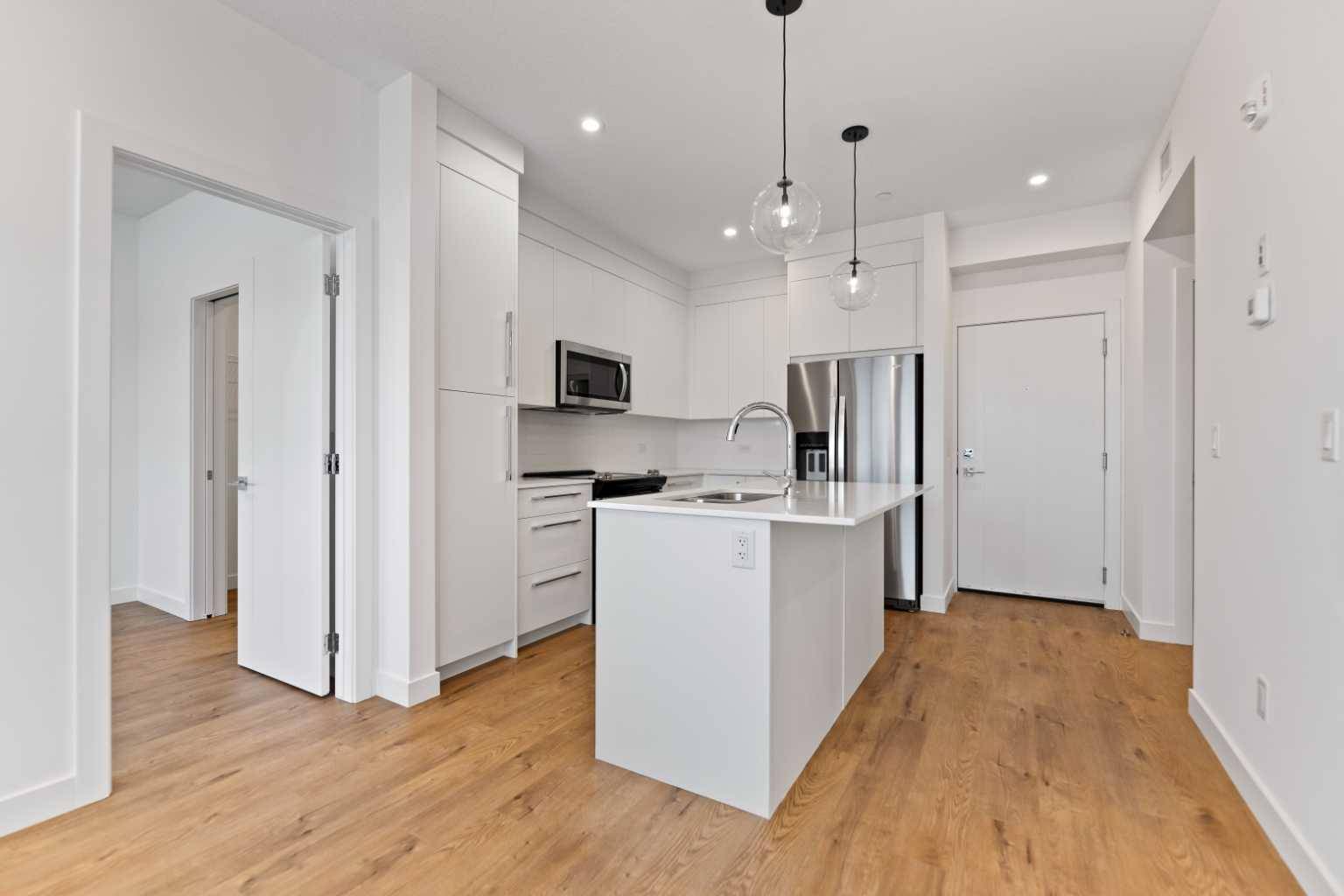 Calgary, AB T2X 5X2,111 Wolf DR SE #2411