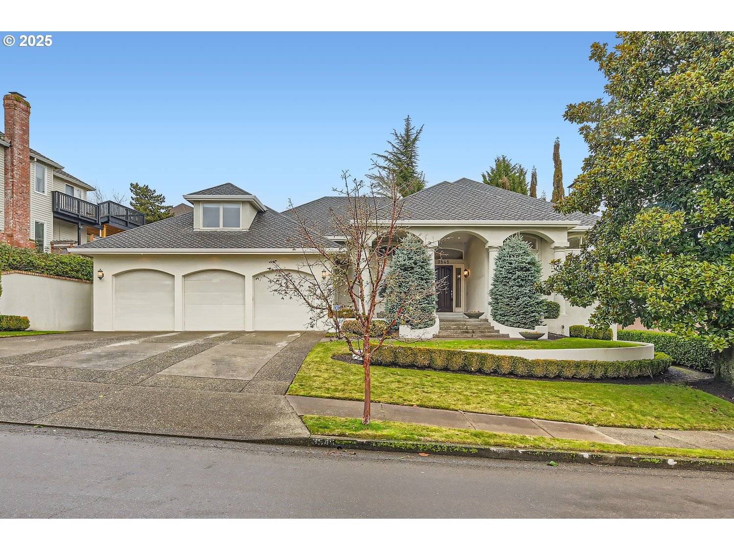 West Linn, OR 97068,3545 RIVERKNOLL WAY