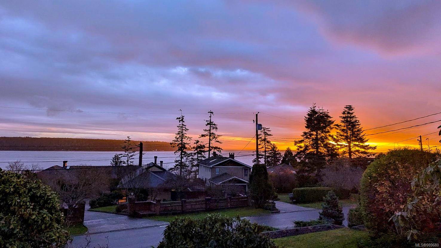 Campbell River, BC V9W 6N7,420 Carnegie St