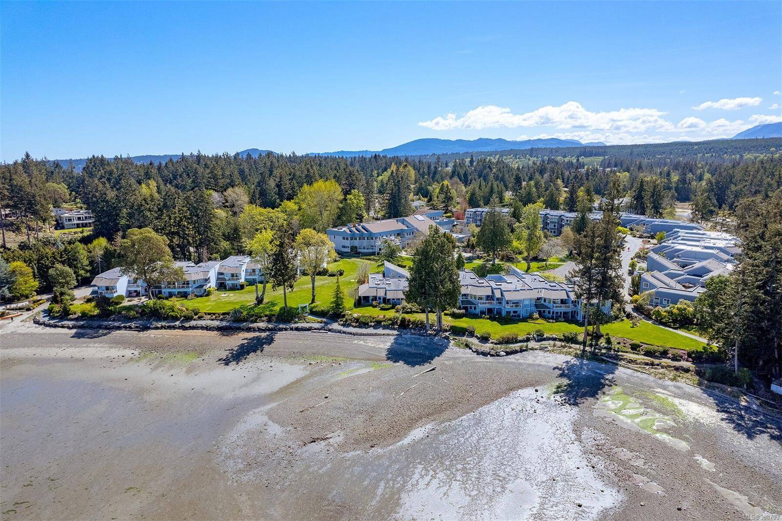 Nanoose Bay, BC V9P 9B7,1600 Stroulger Rd #735