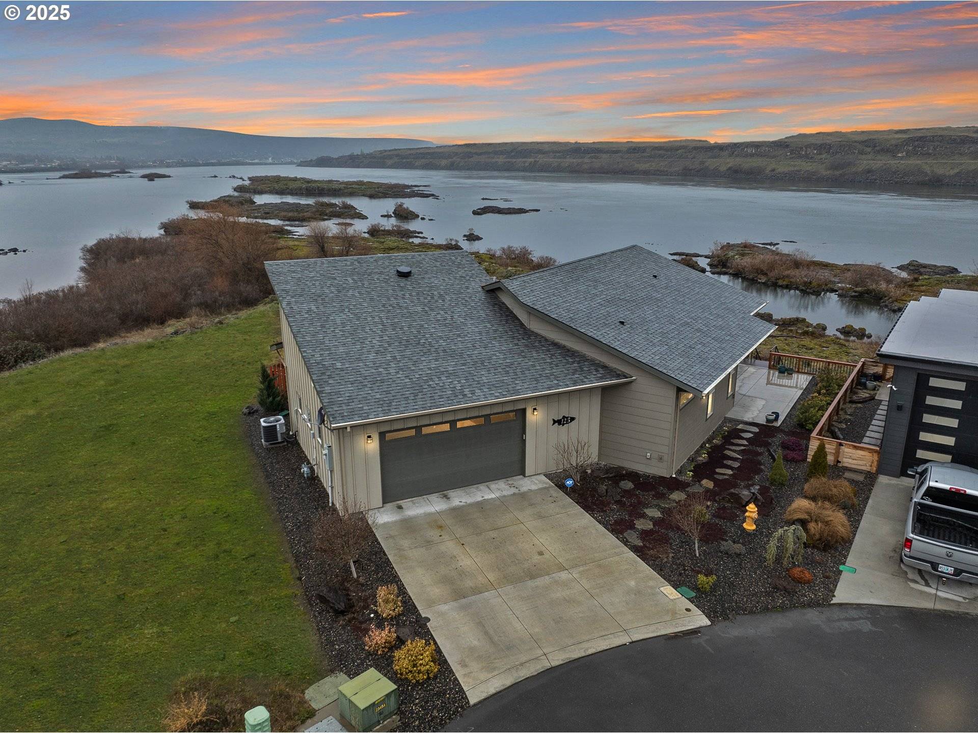The Dalles, OR 97058,125 SOUTHSHORE LN
