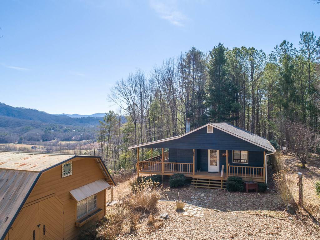 Hayesville, NC 28904,608 Caesars Cove Drive