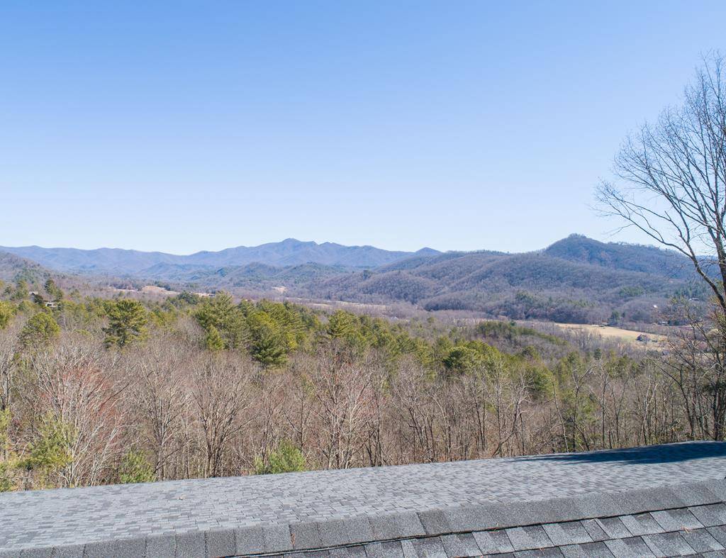 Hayesville, NC 28904,608 Caesars Cove Drive