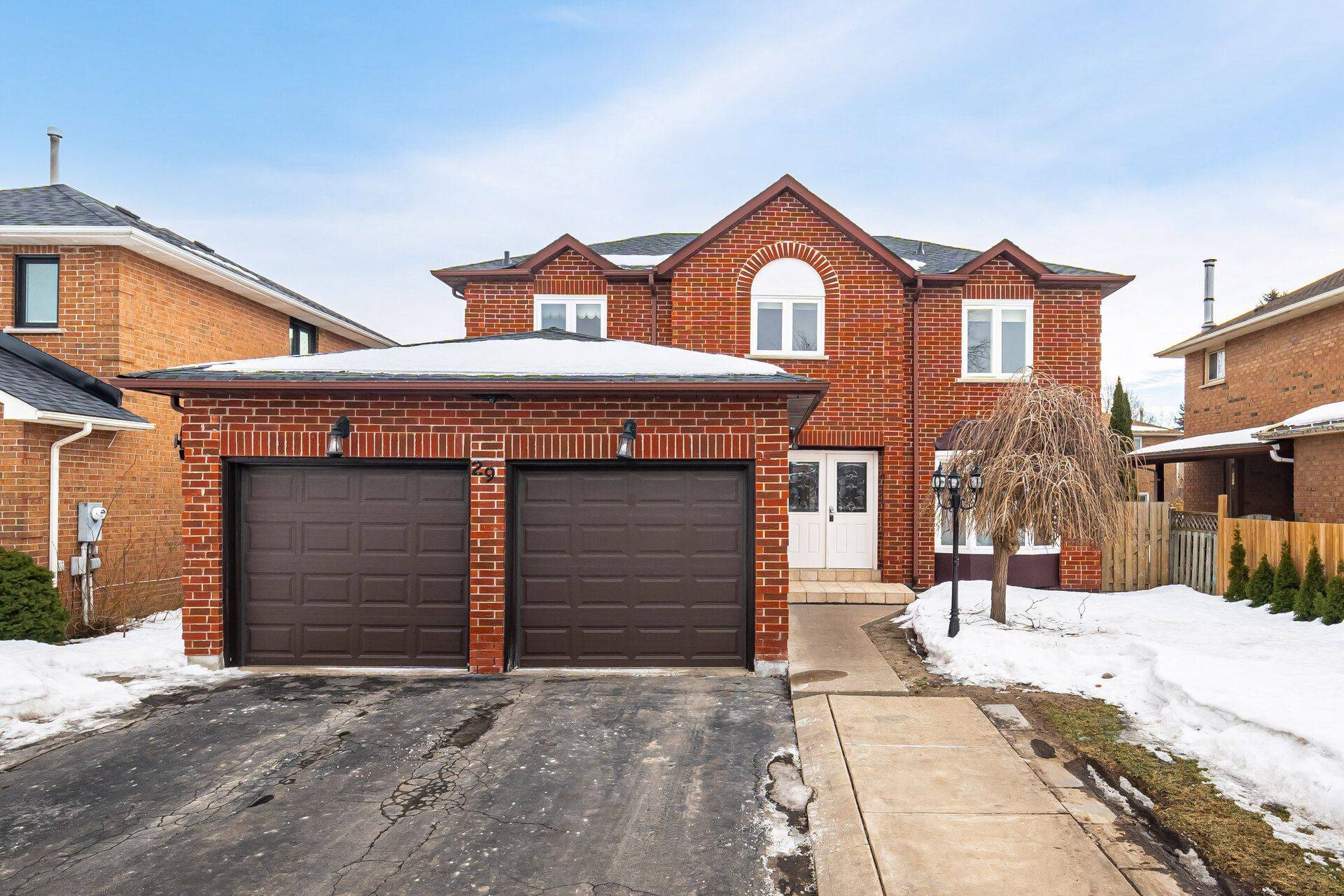 Brampton, ON L6X 3K2,29 Brydon CRES