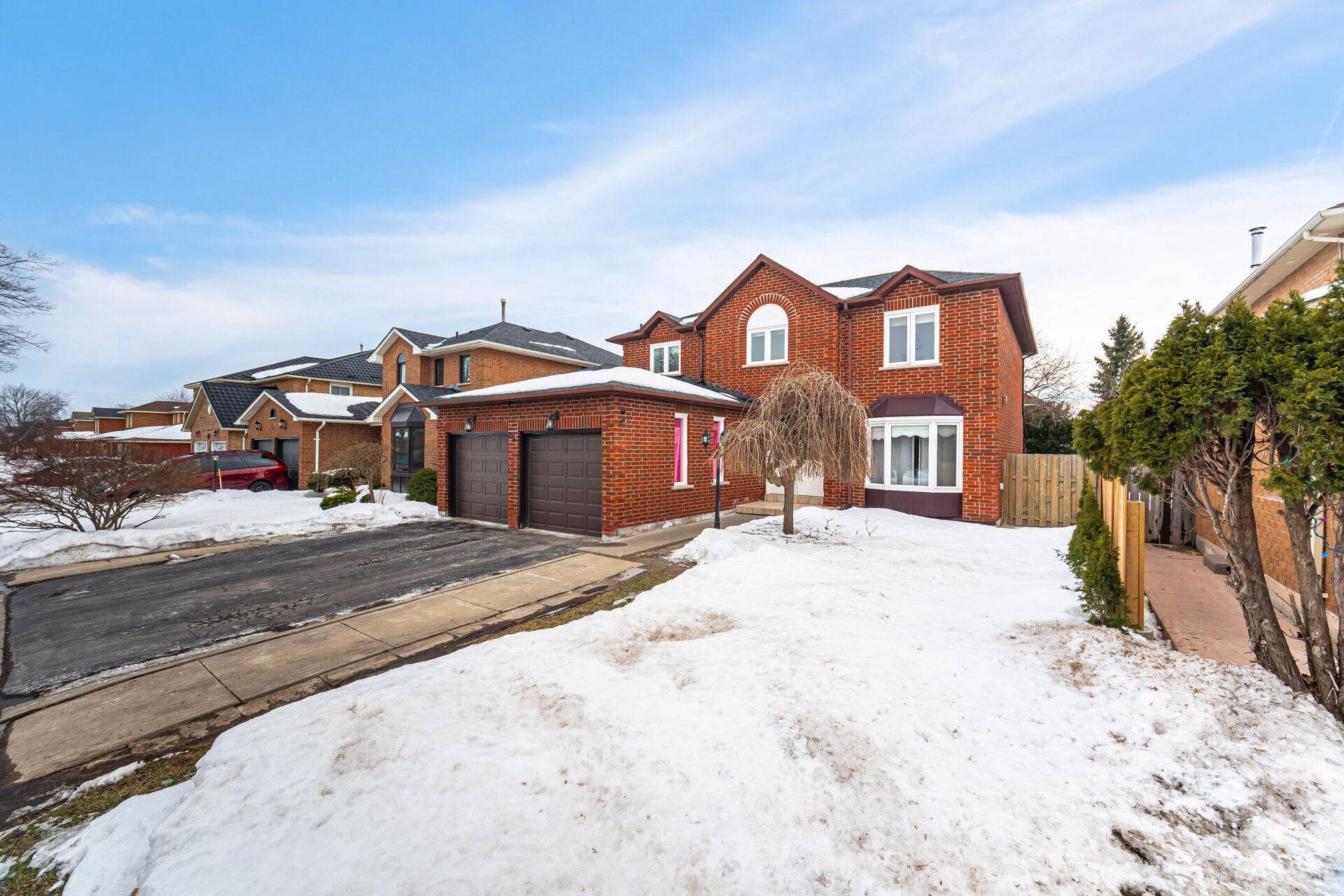 Brampton, ON L6X 3K2,29 Brydon CRES