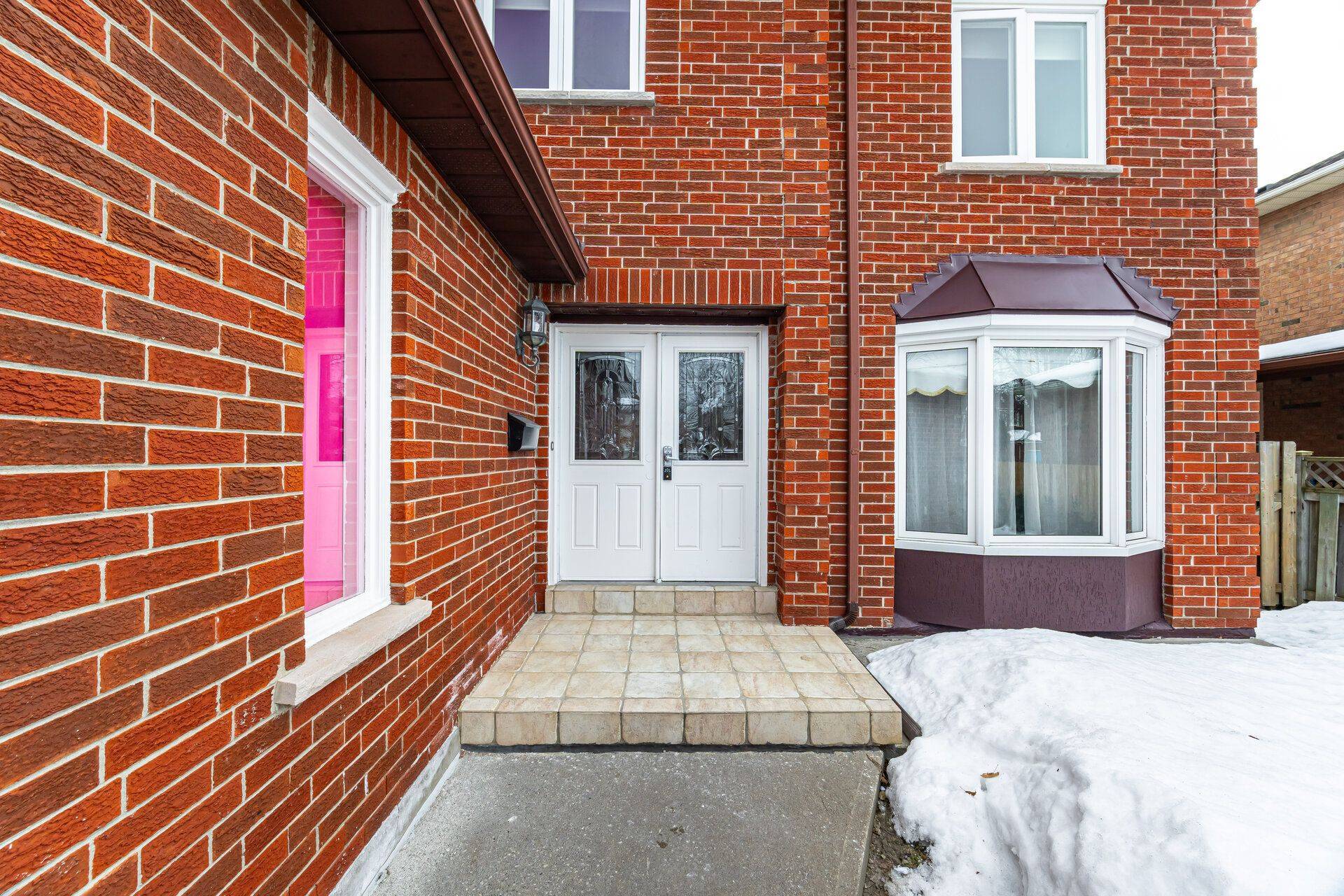 Brampton, ON L6X 3K2,29 Brydon CRES