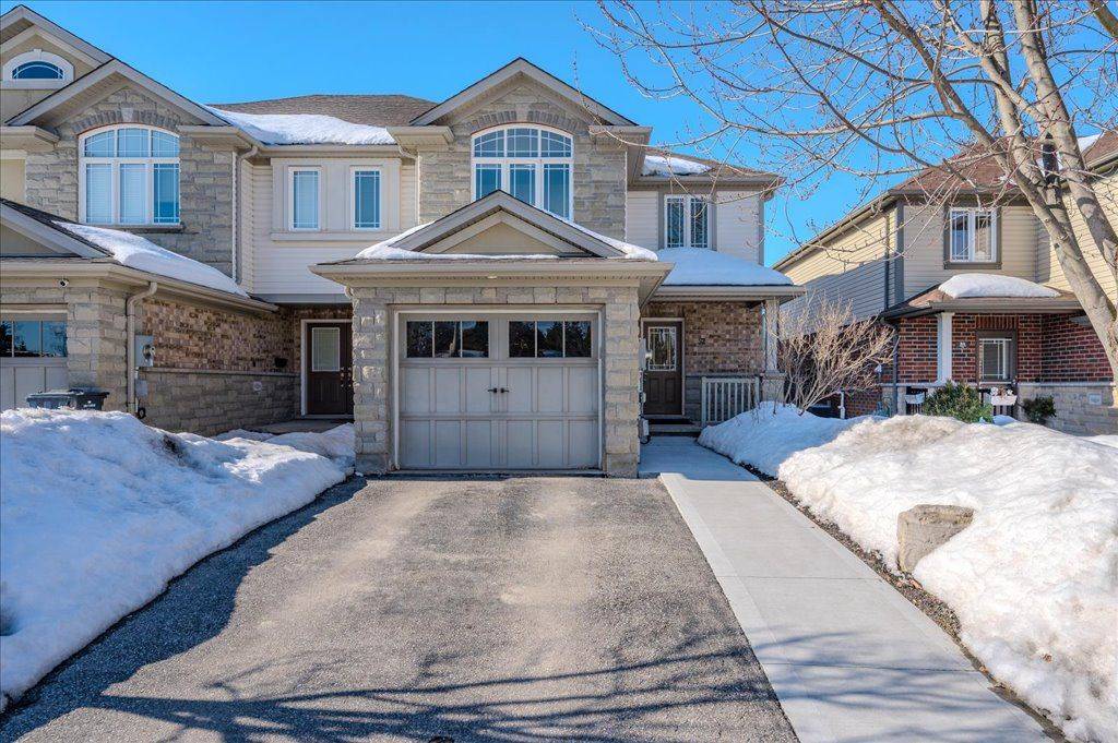 Guelph, ON N1L 0C9,52 Laughland LN