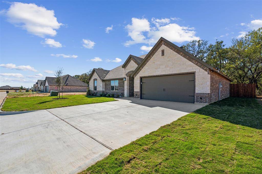 Tolar, TX 76476,535 Calla Lily Way