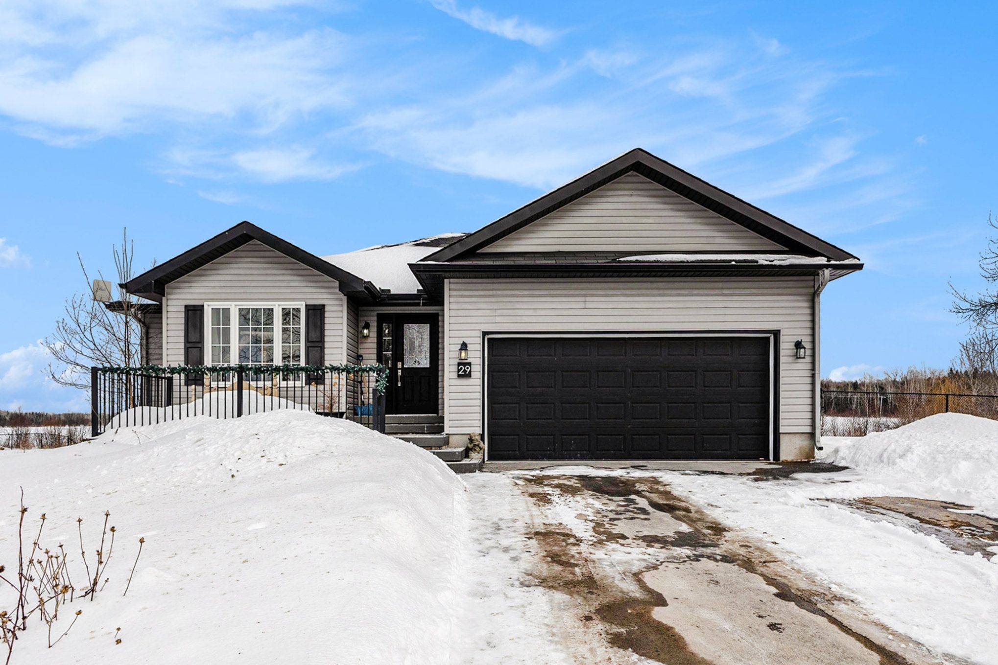 North Grenville, ON K0G 1J0,29 Tamarack CIR