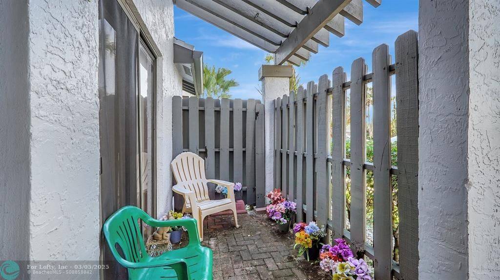 Fort Lauderdale, FL 33351,4979 NW 82nd Ave #705