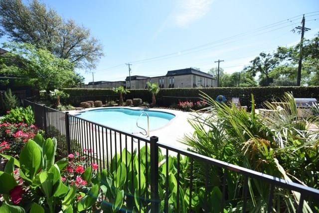 Dallas, TX 75219,2833 Kings Road #203