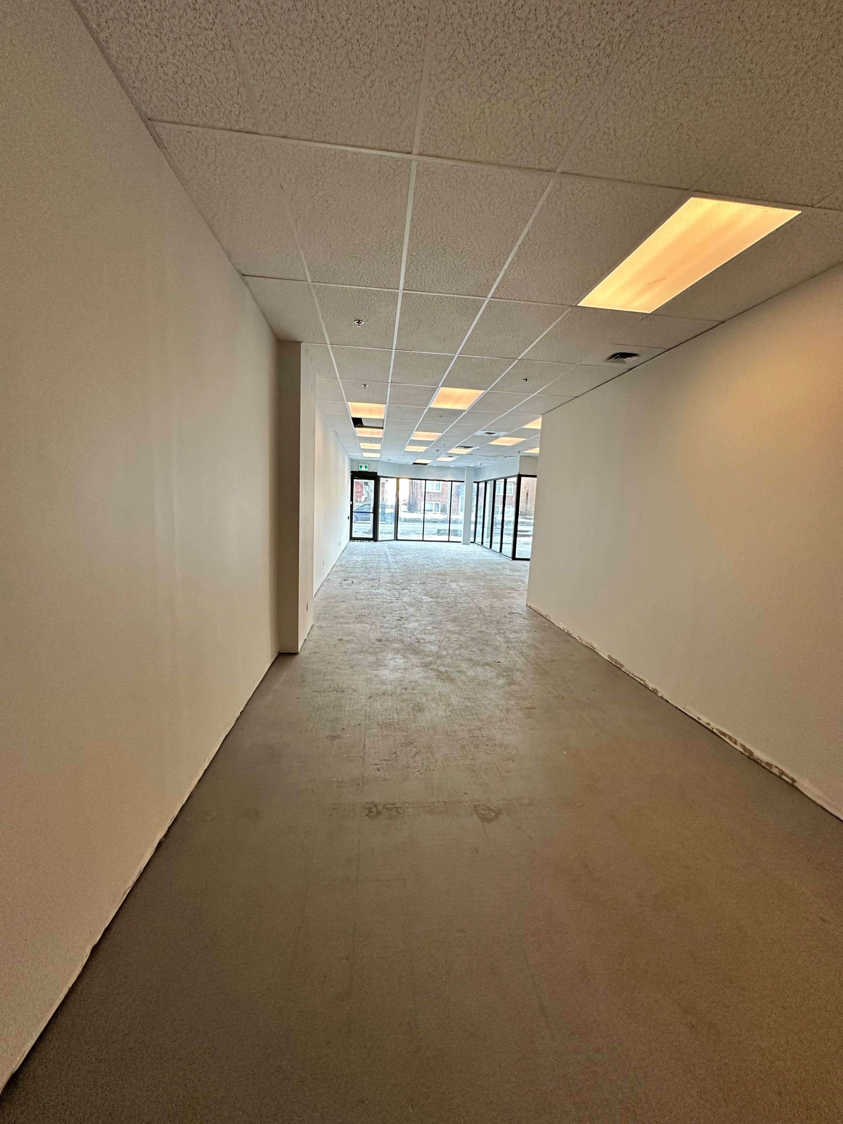 London East, ON N6A 5G6,205 Oxford ST E #C107