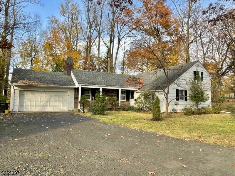 Little Falls Twp., NJ 07424,18 Oak Tree Ln