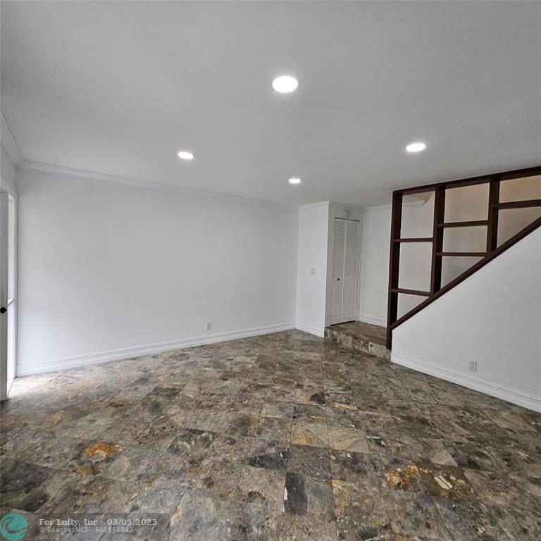 Margate, FL 33063,6603 Winfield Blvd #B-4