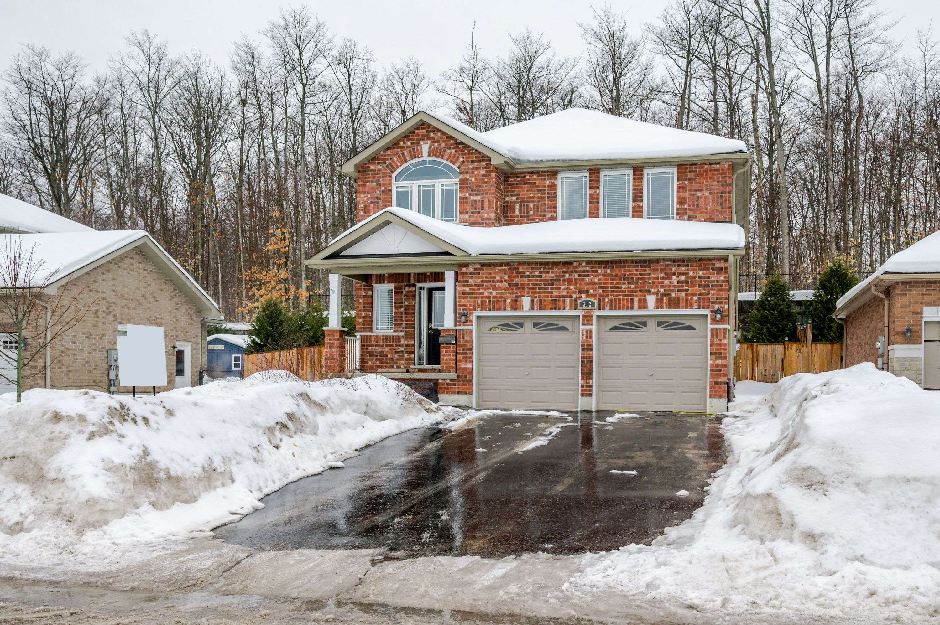 Smith-ennismore-lakefield, ON K9H 2B3,312 Glenwood ST