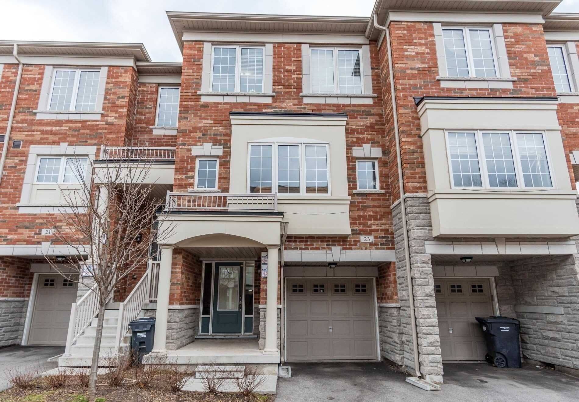 Brampton, ON L6Y 6E6,23 Abercove Close