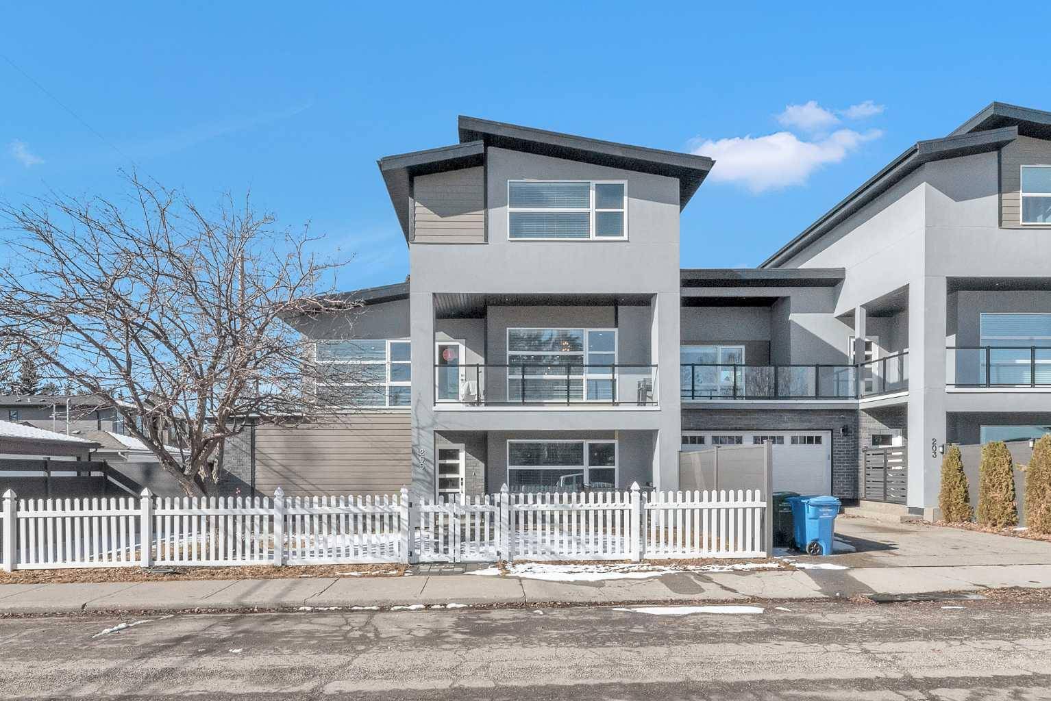 Calgary, AB T3C1P6,205 35A ST SW