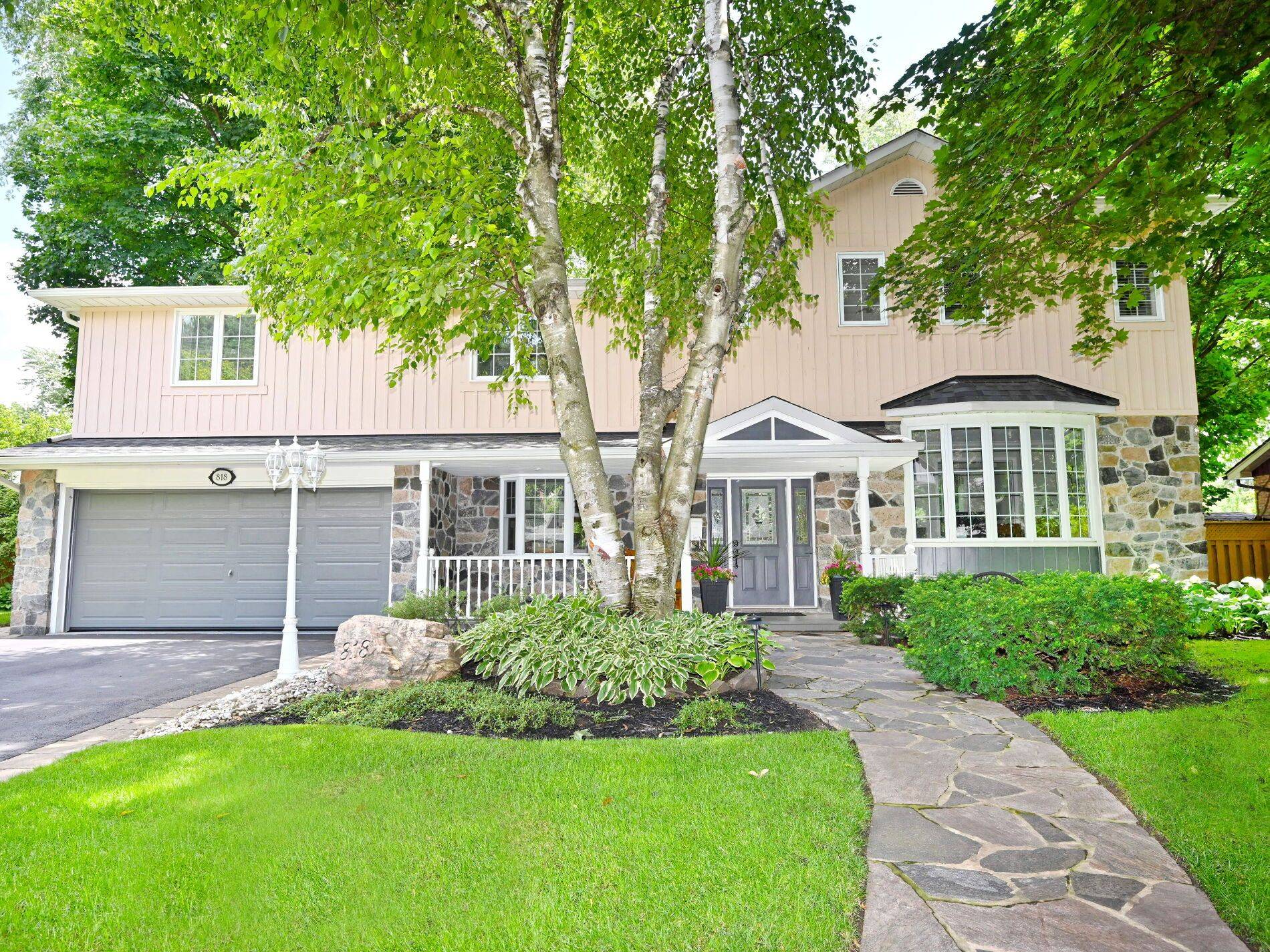 Mississauga, ON L5H 1T4,818 Edistel CRES