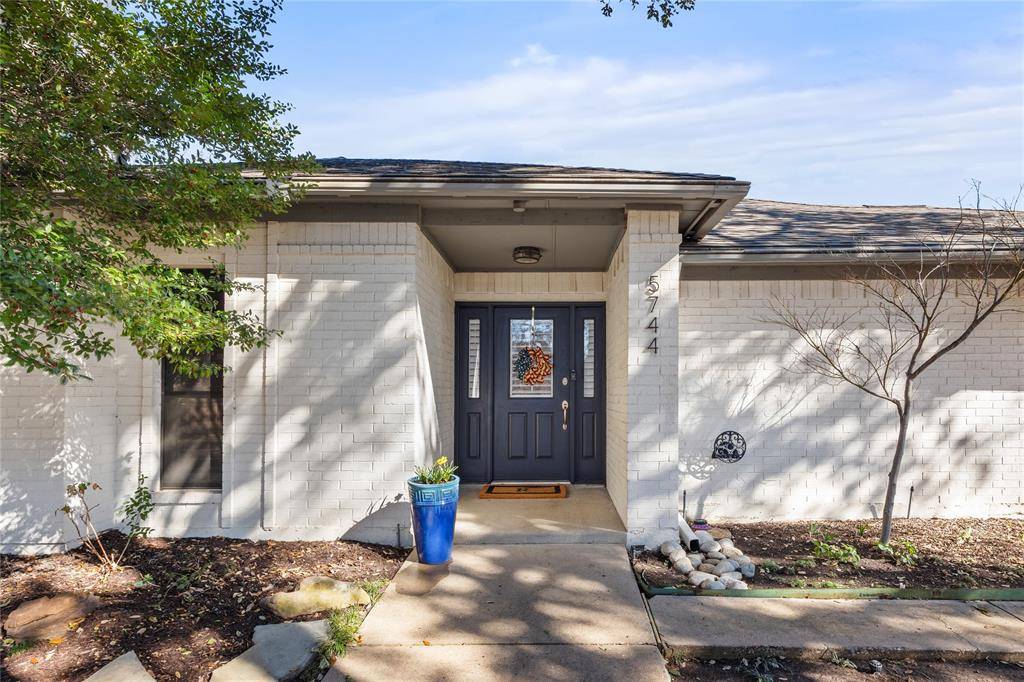 Fort Worth, TX 76132,5744 Ledgestone Drive