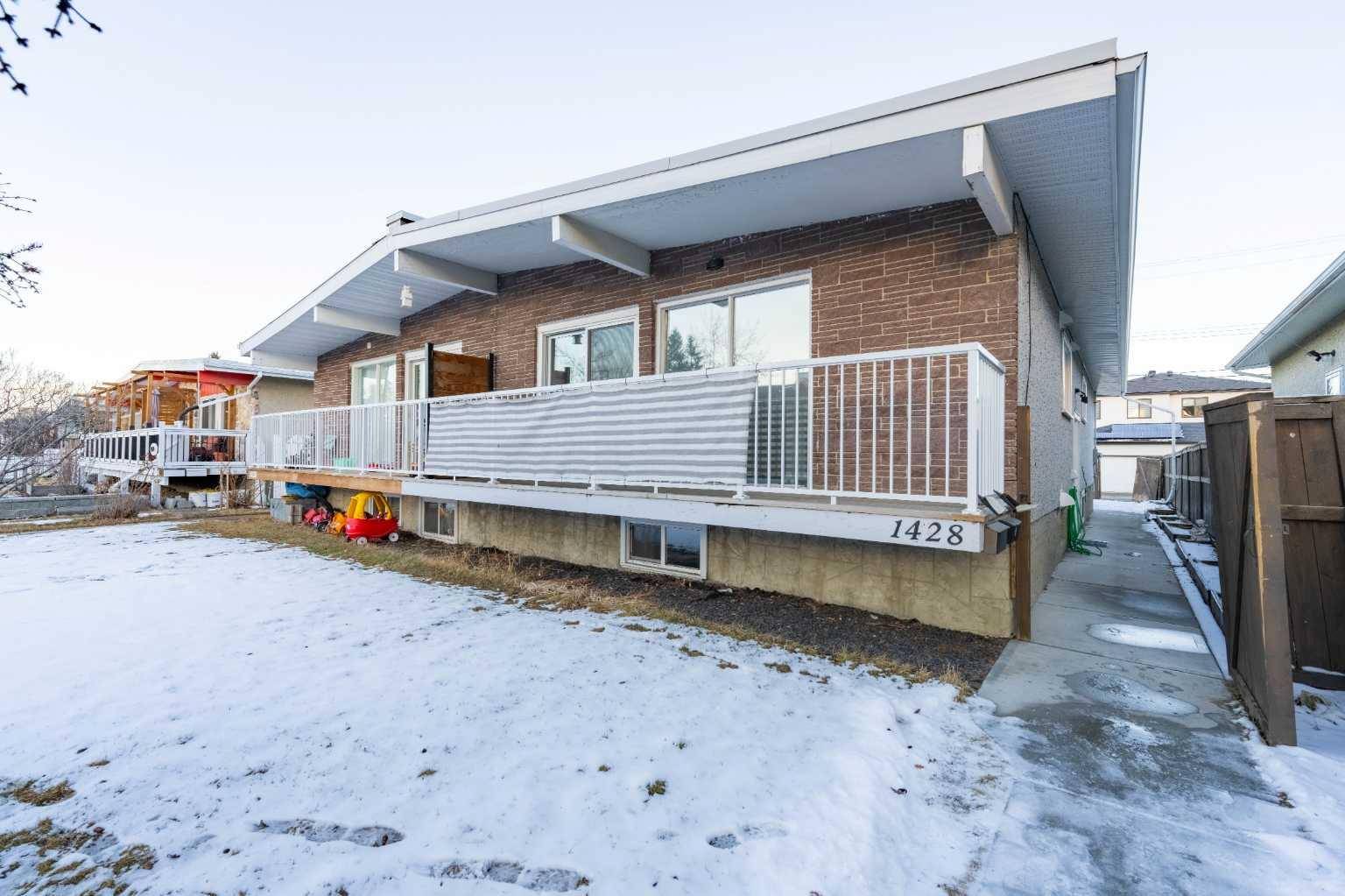 Calgary, AB T3C 2C2,1428 45 ST SW