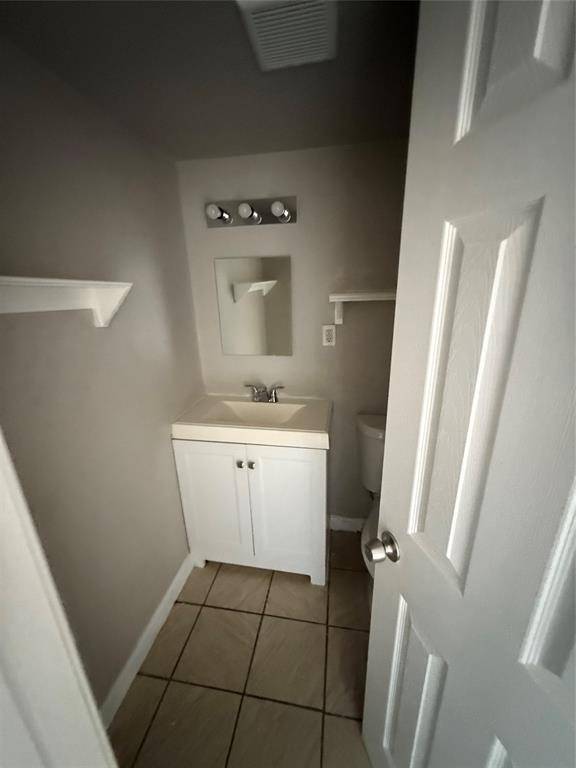 Fort Worth, TX 76104,1015 E Tucker Street #201