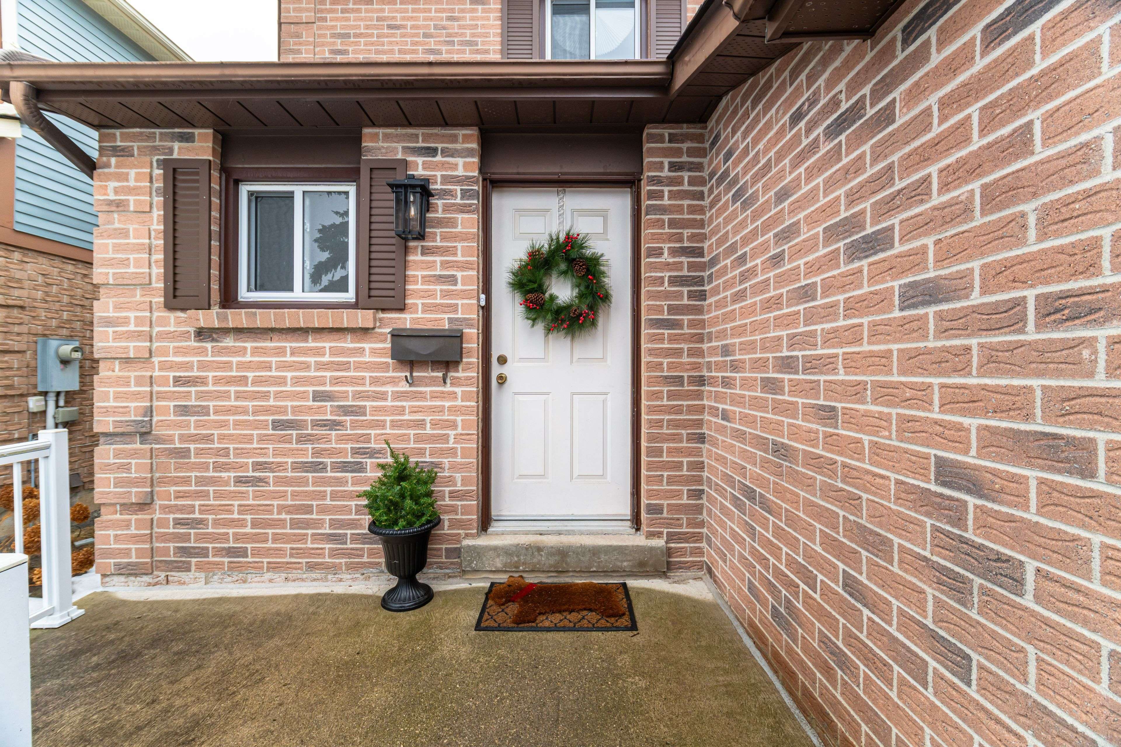 Mississauga, ON L5L 4M5,3430 Brett RD