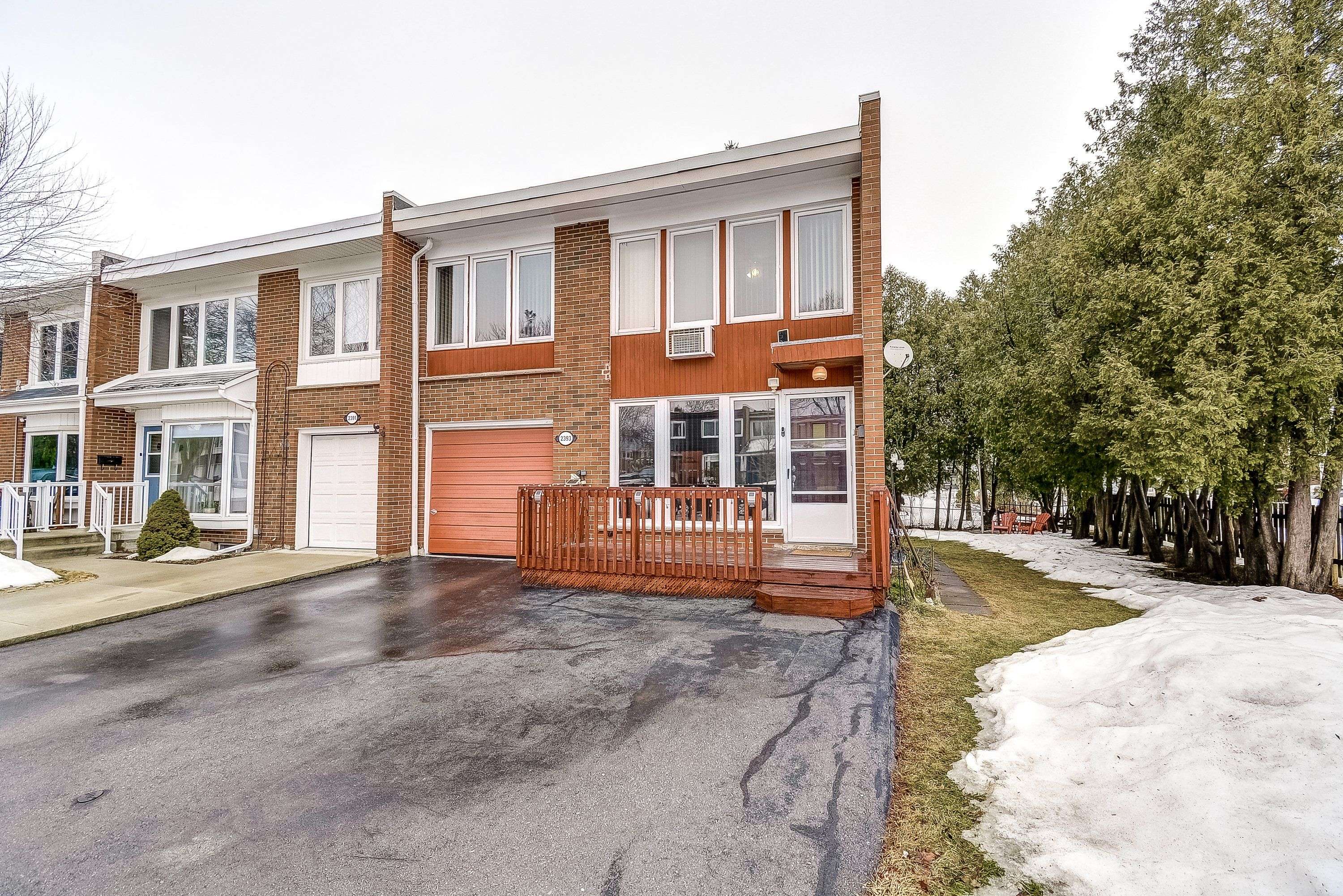 Burlington, ON L7P 2P1,2393 Maryvale CT