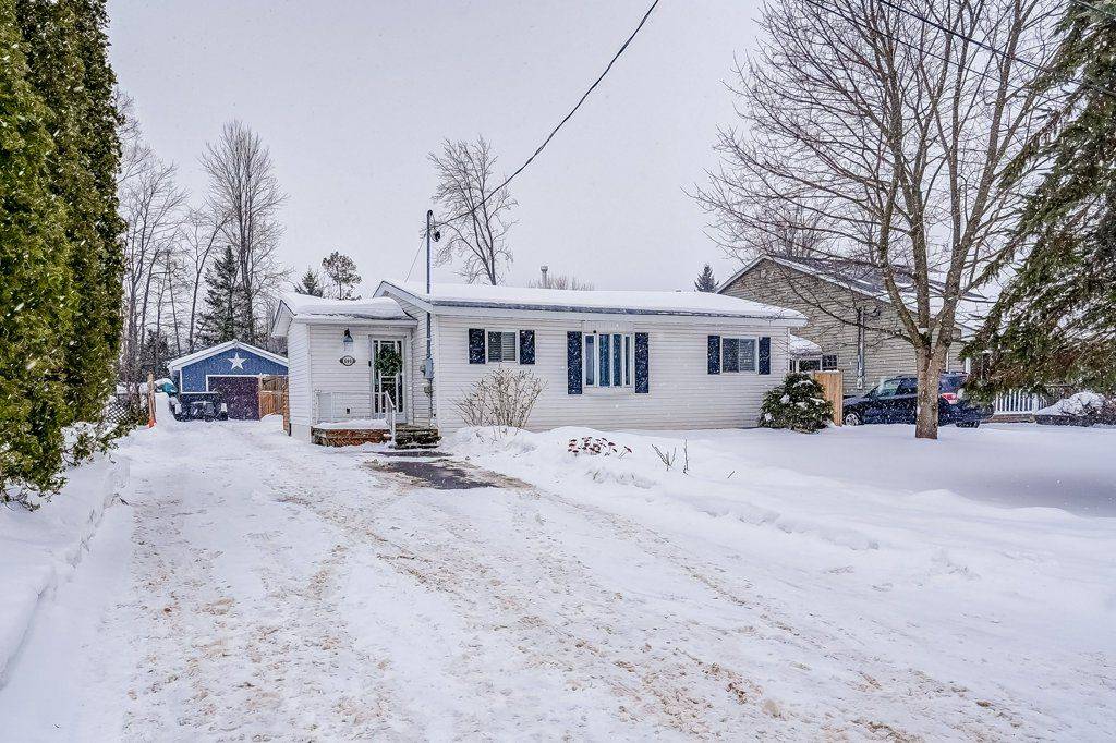 Innisfil, ON L9S 2H6,699 Burton DR