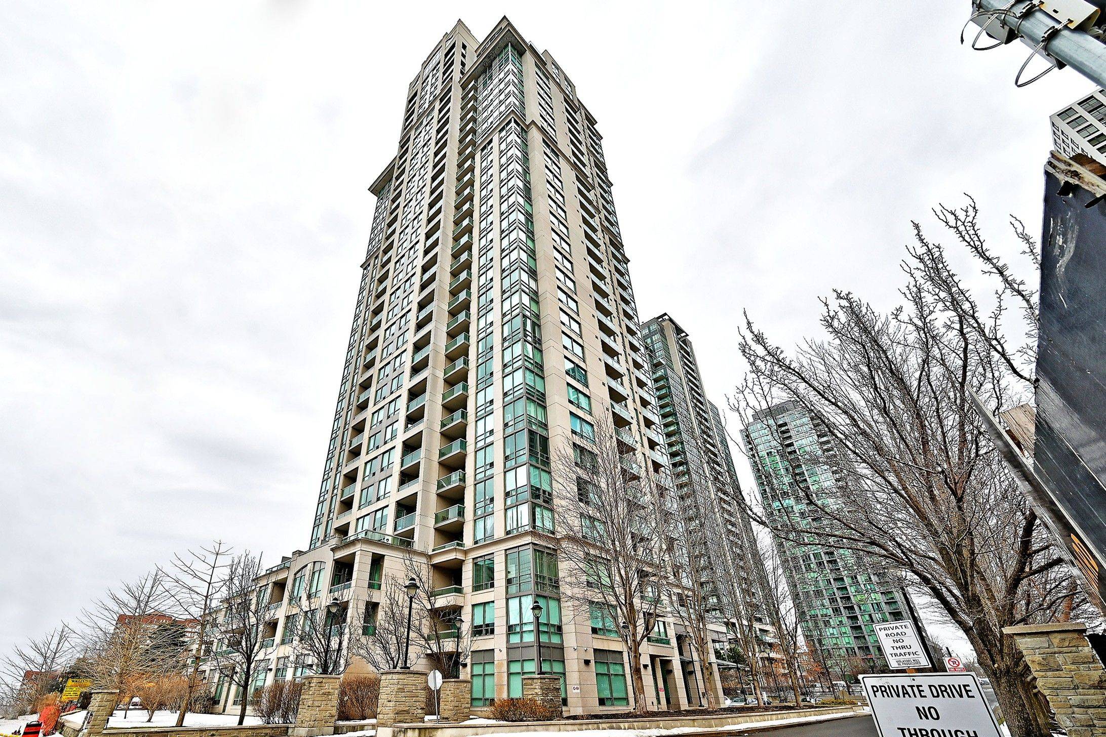 Mississauga, ON L5B 0B9,3504 Hurontario ST #301