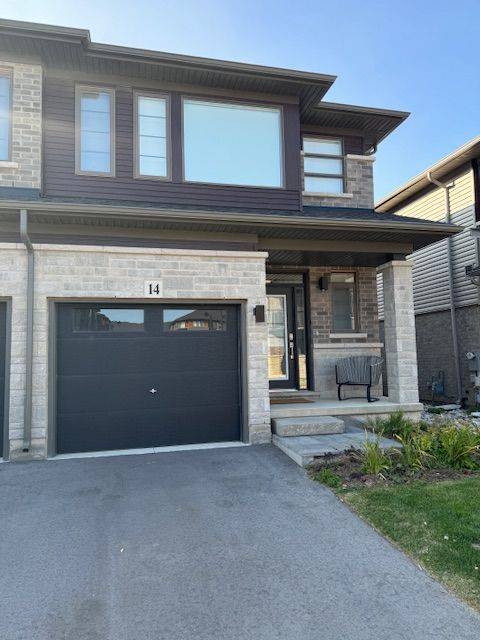 Hamilton, ON L8J 0M6,61 Soho ST #14