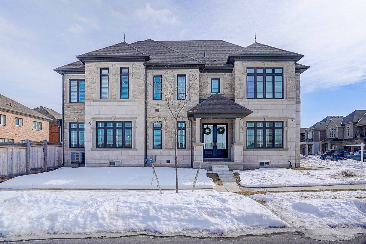 Oakville, ON L6M 5L6,1301 Felicity GDNS