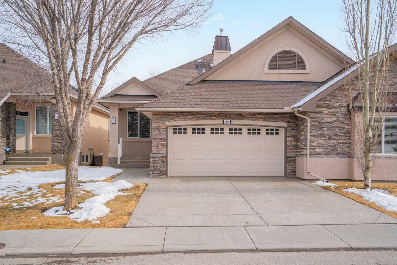 Calgary, AB T3H 5X1,42 Wentworth LNDG SW