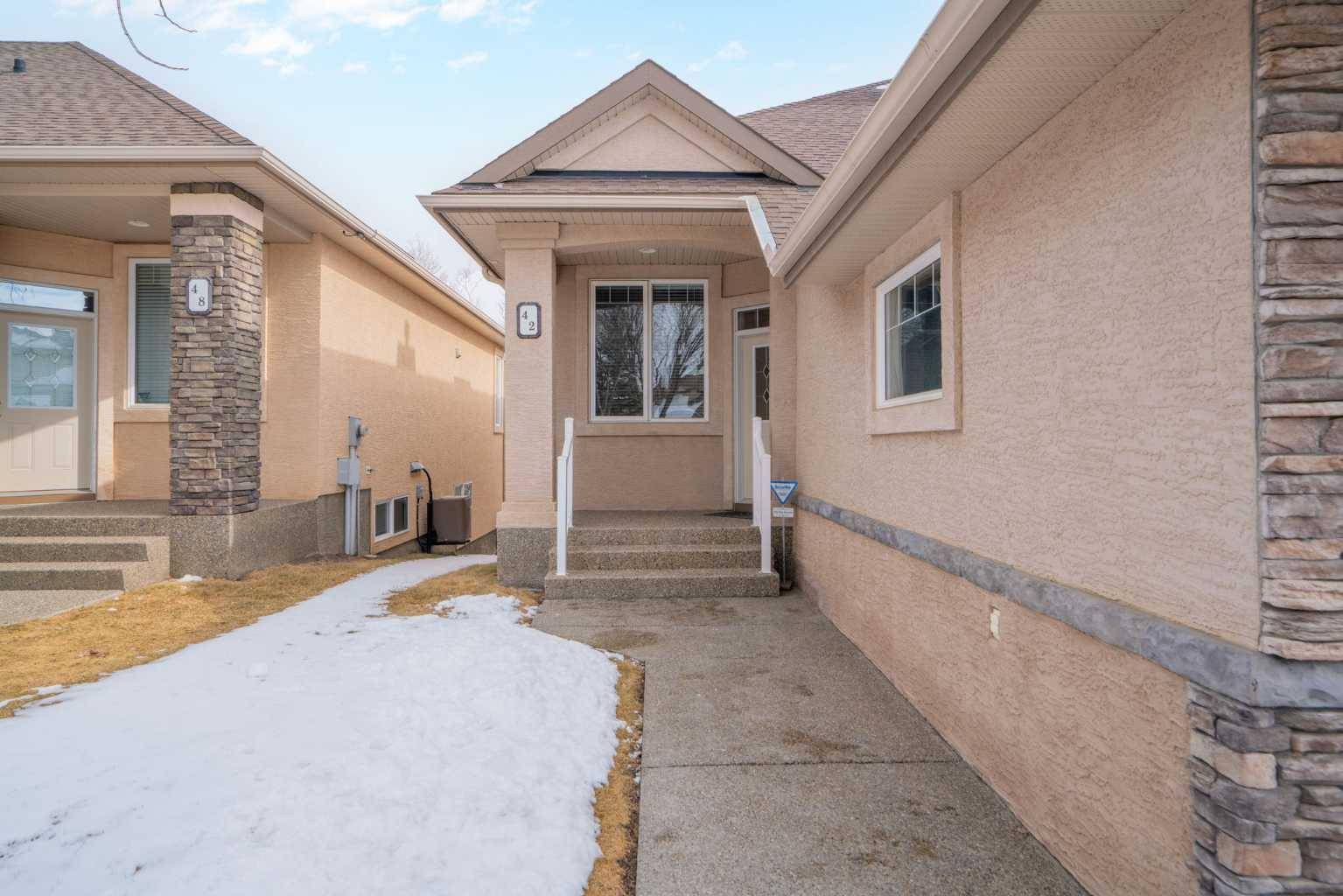 Calgary, AB T3H 5X1,42 Wentworth LNDG SW