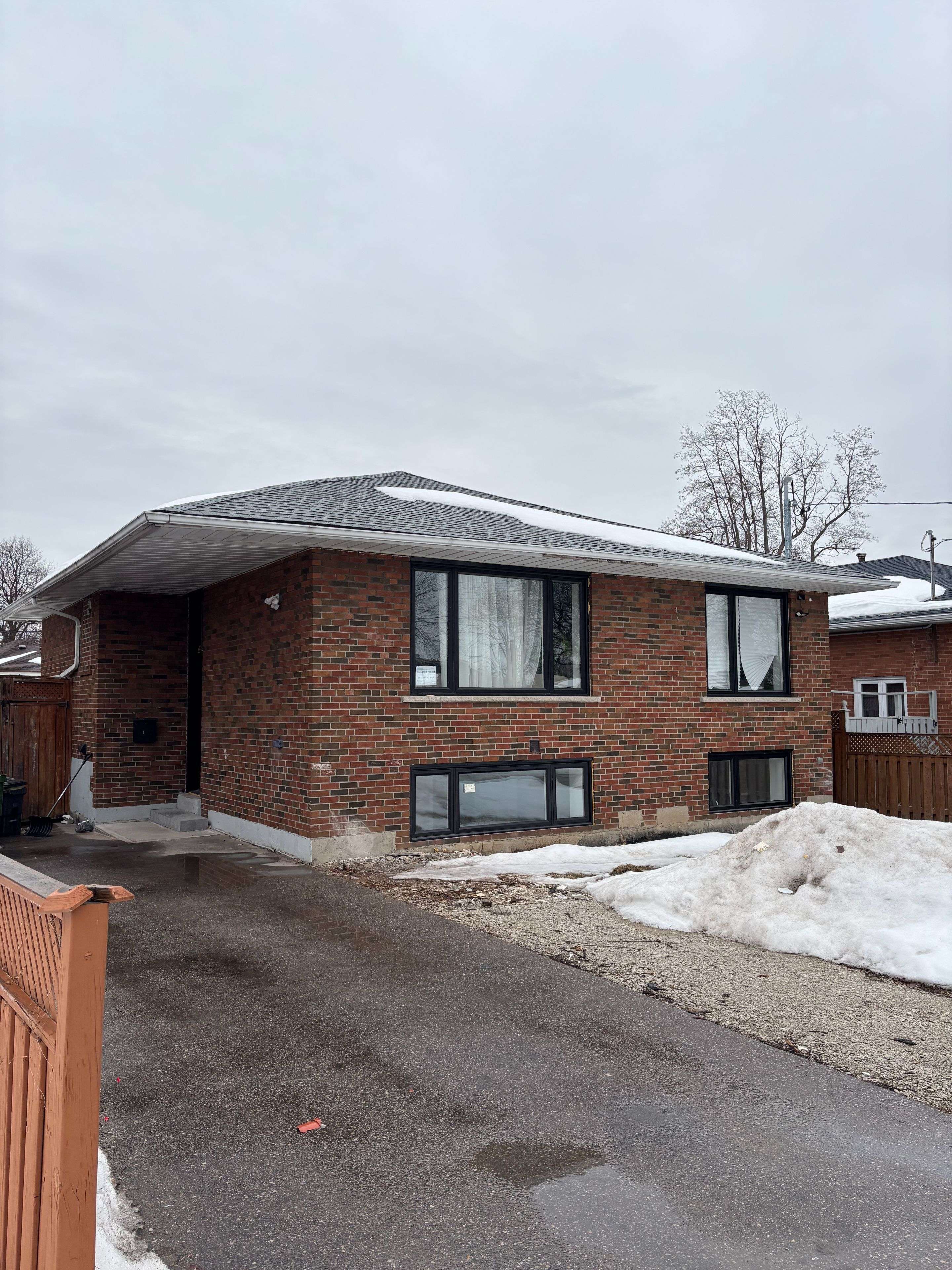 Toronto E09, ON M1G 2G9,12 Ellie DR #Bsmt