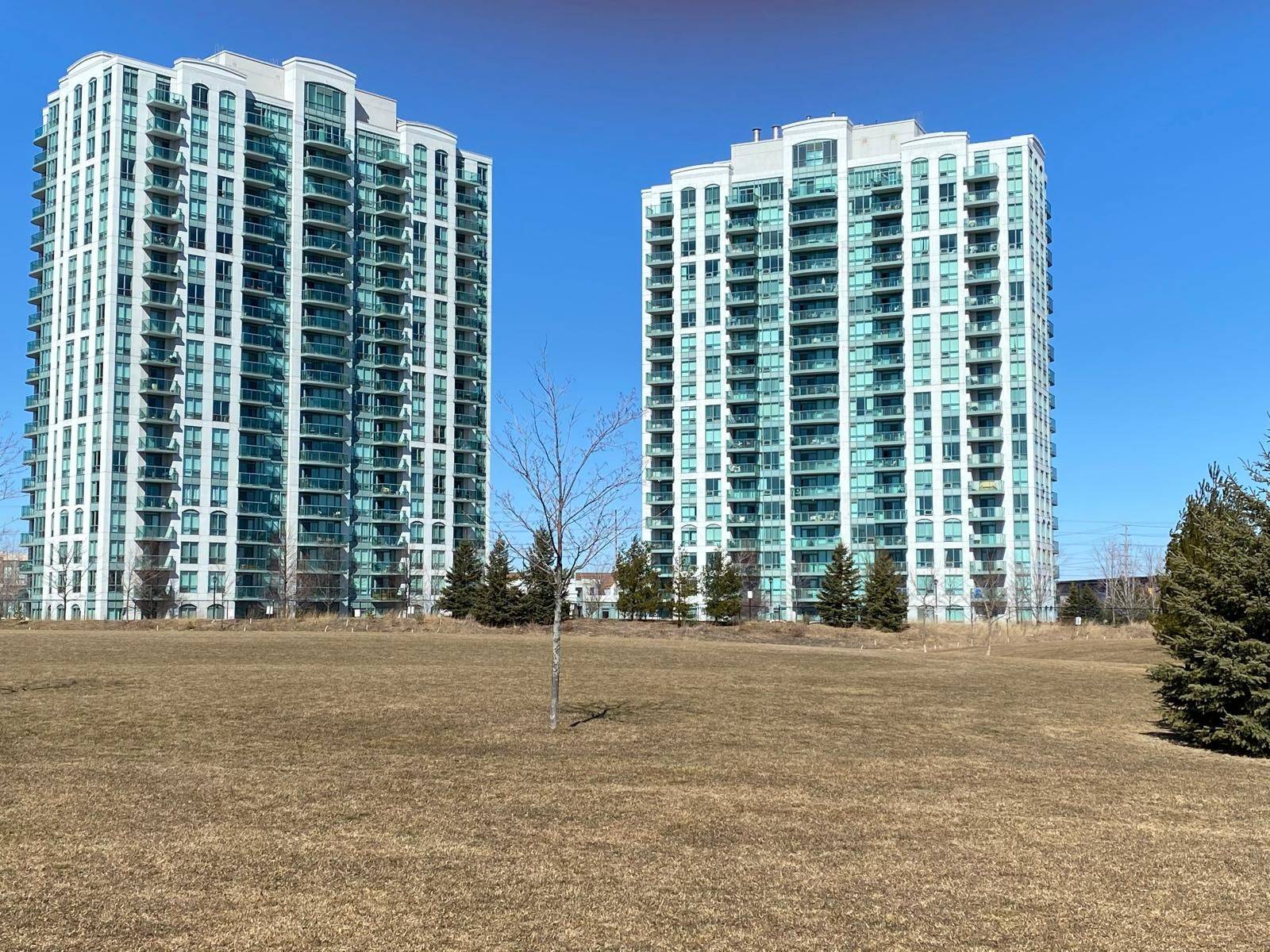 Mississauga, ON L5M 7S1,4850 Glen Erin DR #1208