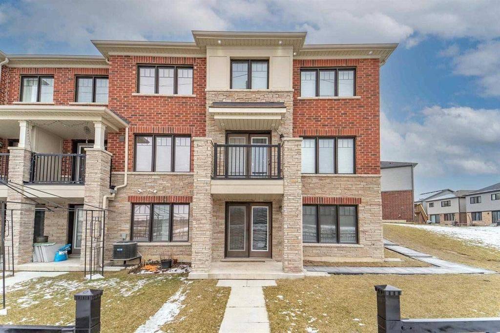 Hamilton, ON L8J 0K7,54 Pagebrook CRES