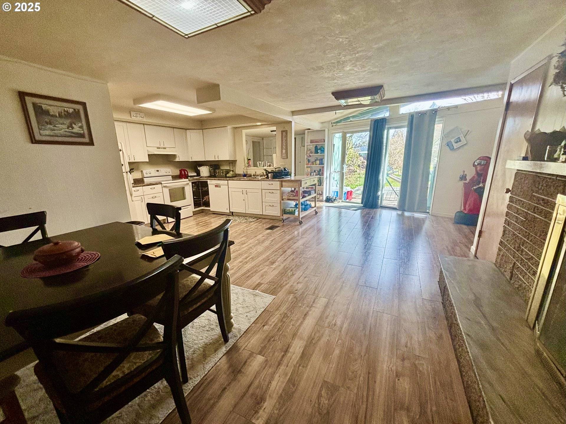 Corvallis, OR 97330,1137 NW DIXON ST