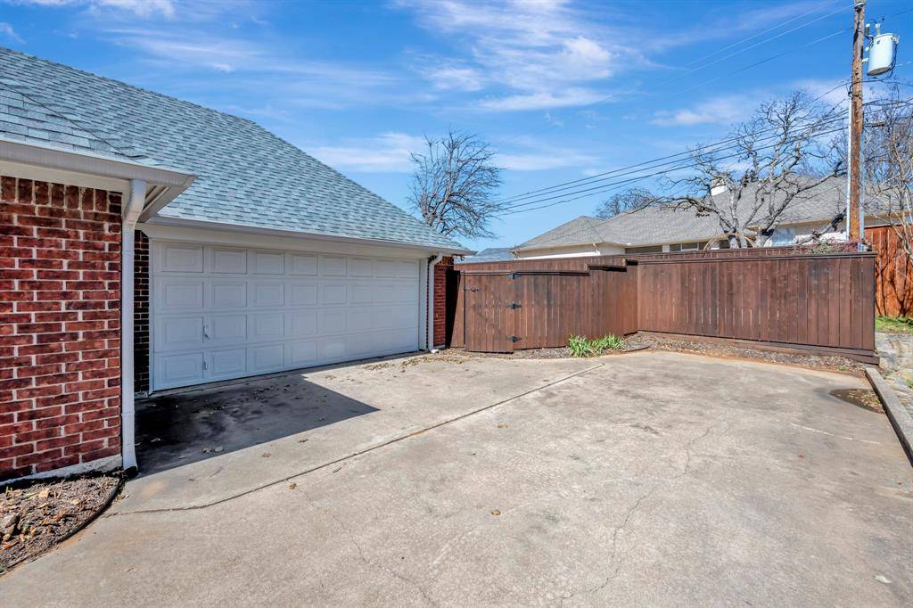 Grapevine, TX 76051,2942 Woodland Hills Drive