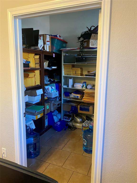 Crowley, TX 76036,805 E Main Street #B