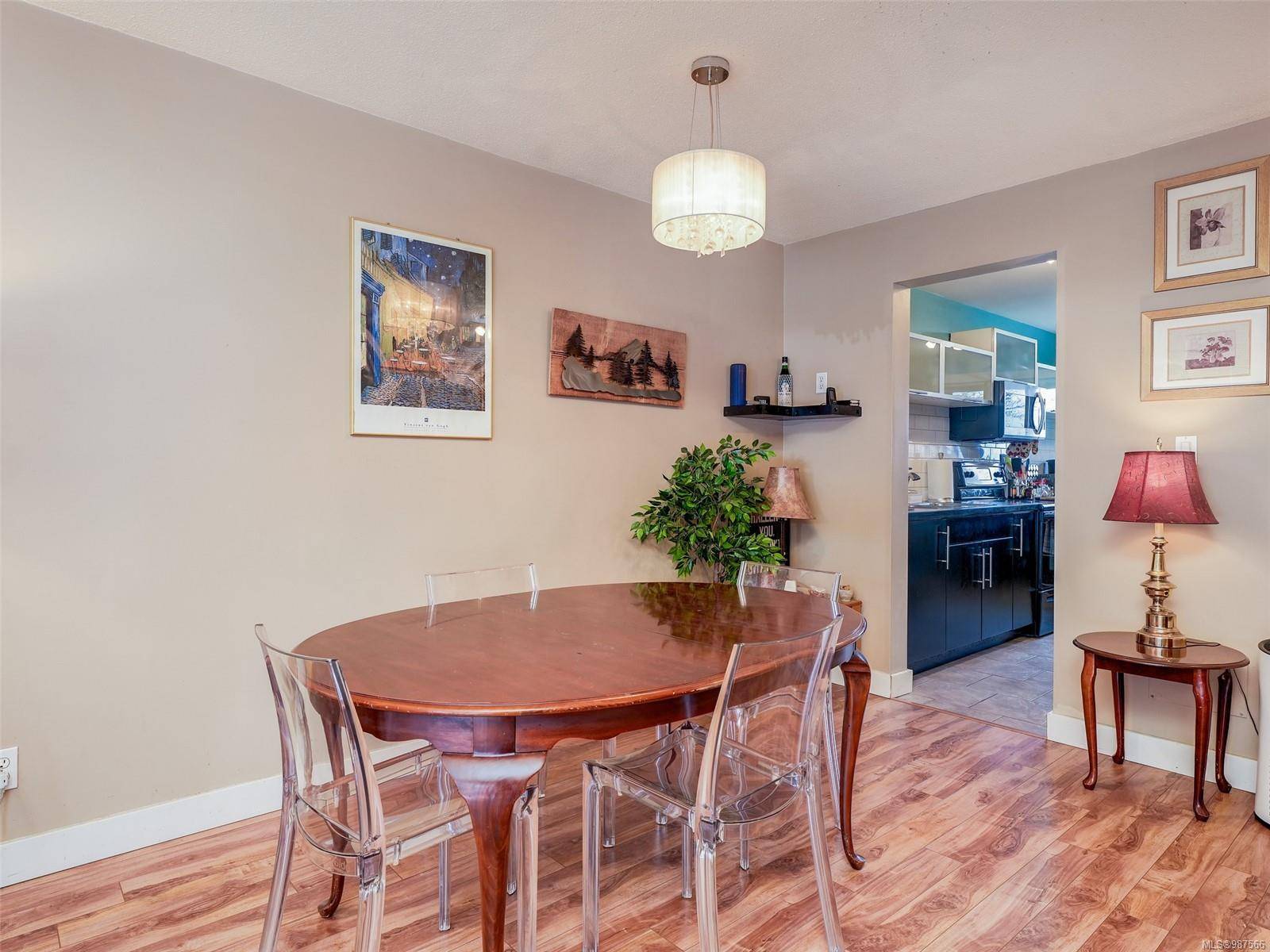 Colwood, BC V9B 2P9,379 Wale Rd #4