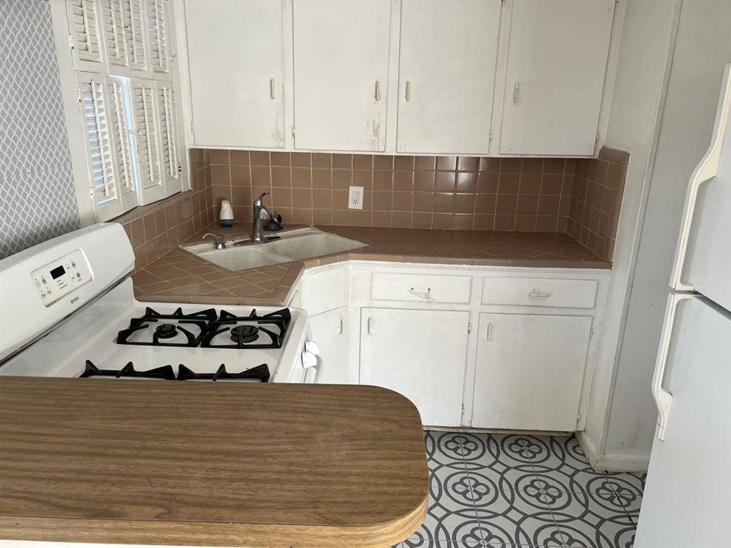 Dallas, TX 75214,6601-6603 E E Mockingbird Lane