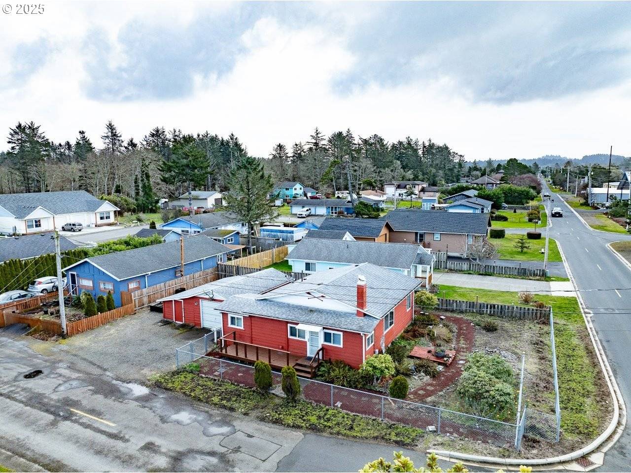 Long Beach, WA 98631,201 17TH ST SE