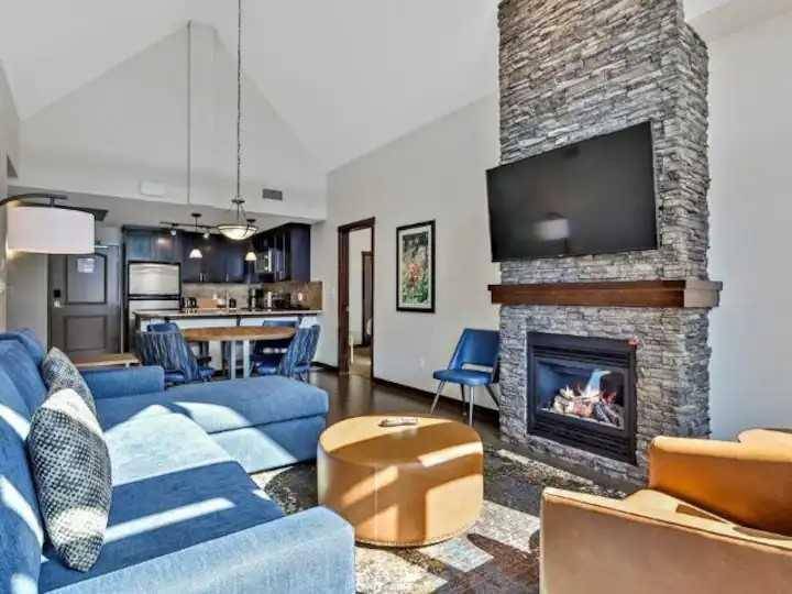 Canmore, AB T1W 3E9,30 lincoln PARK #403