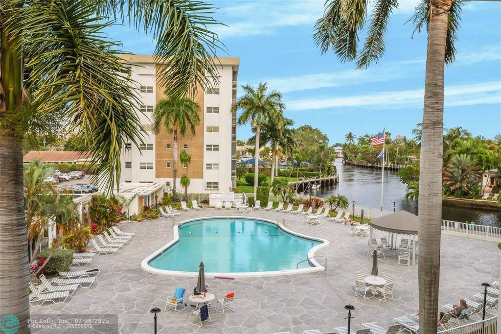 Oakland Park, FL 33334,3040 NE 16th Ave  #A405