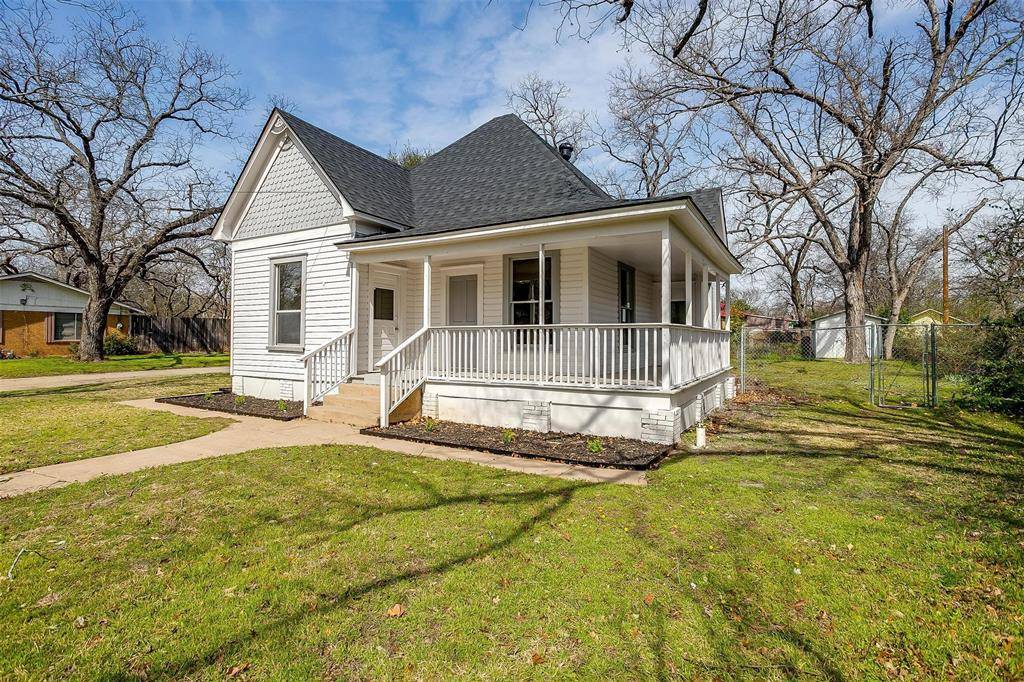 Cleburne, TX 76033,110 Warren Street