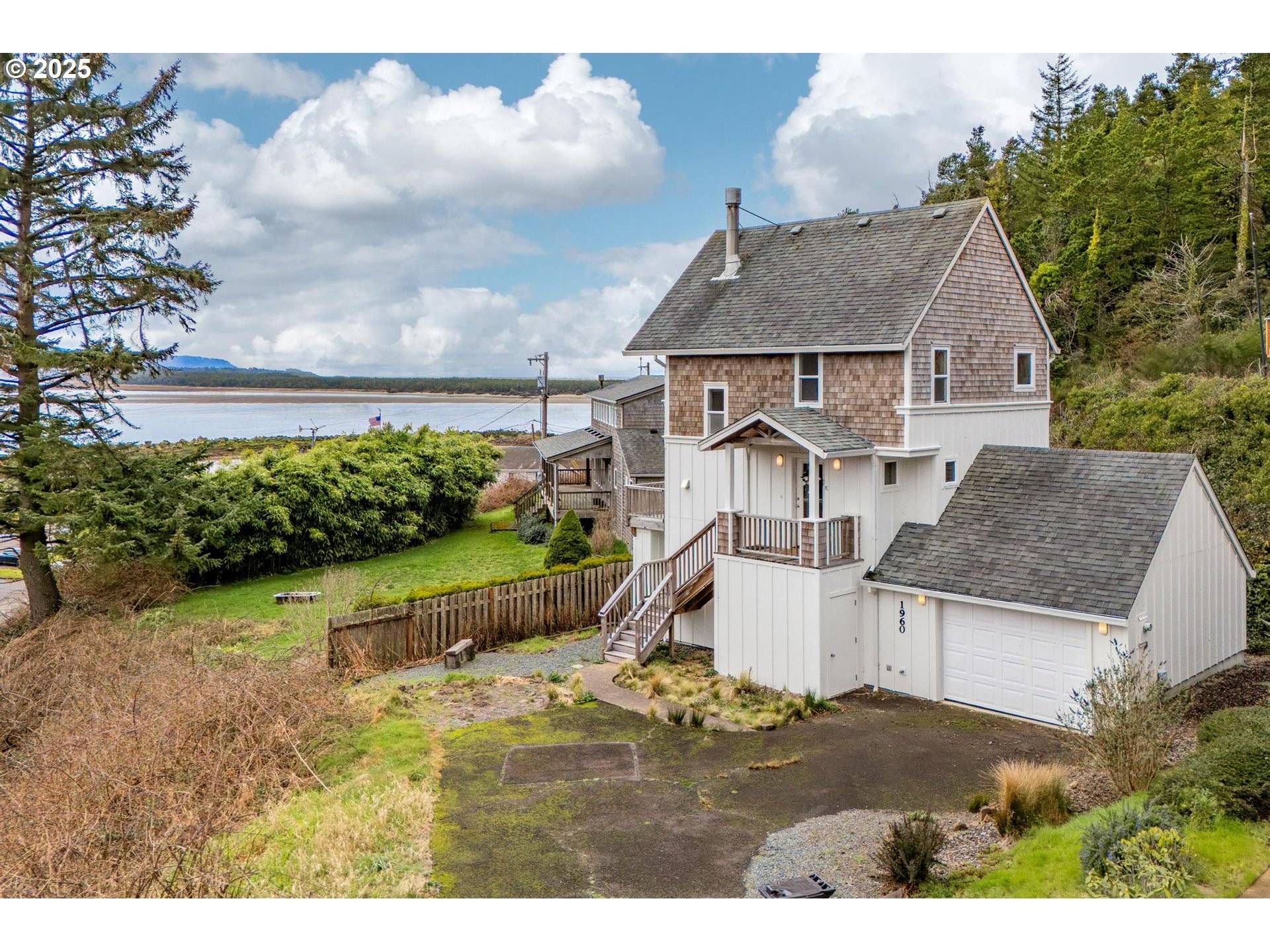 Tillamook, OR 97141,1960 SPYGLASS CT