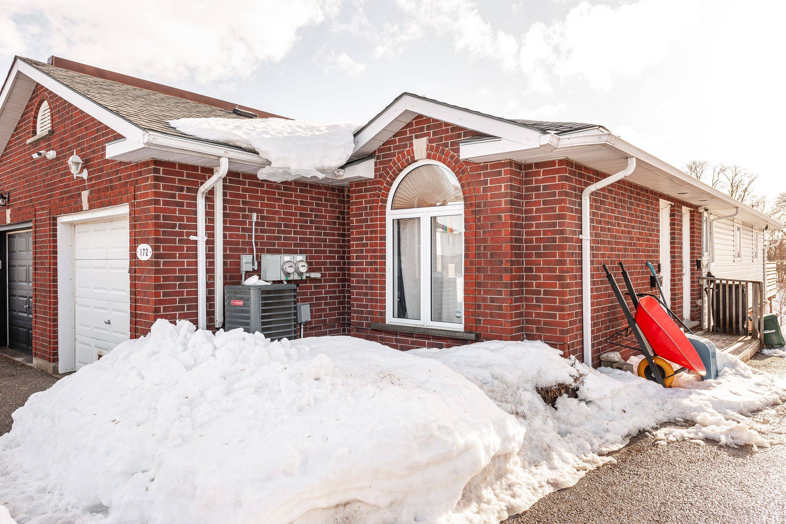 Stratford, ON N4Z 1H9,172 Athlone CRES