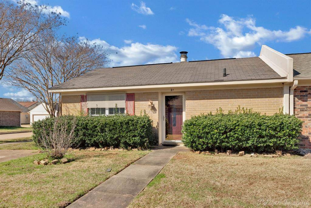 Bossier City, LA 71112,5005 Longstreet Place #21