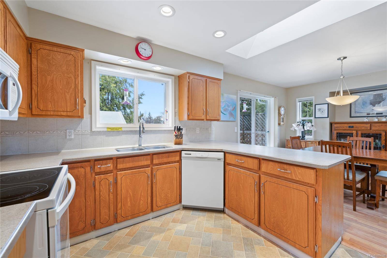 Parksville, BC V9P 1E4,295 Larkspur Pl
